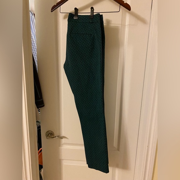 Banana Republic Sloan ankle fit pants (size 4)- dark green with navy blue design - Picture 6 of 9